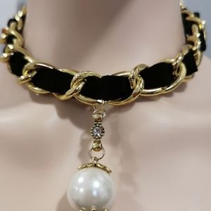 Choker necklace gold chain, leather and huge white pearls necklace,16 inches